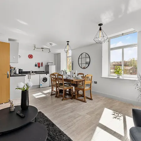 30 Percent Off! Beautiful In Dewsbury - Sleeps 6 Leeds (West Yorkshire)