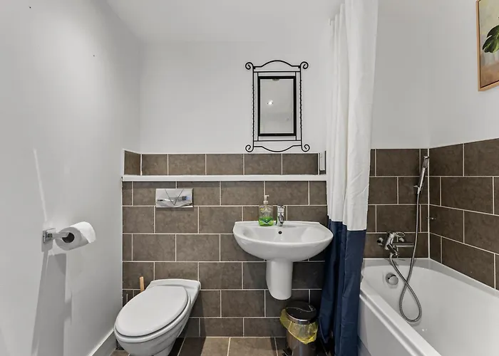 Appartement 30 Percent Off! Beautiful In Dewsbury - Sleeps 6