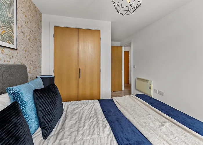 30 Percent Off! Beautiful In Dewsbury - Sleeps 6 Lägenhet *