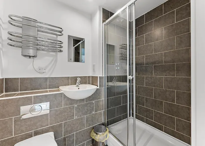 30 Percent Off! Beautiful In Dewsbury - Sleeps 6 Lägenhet *