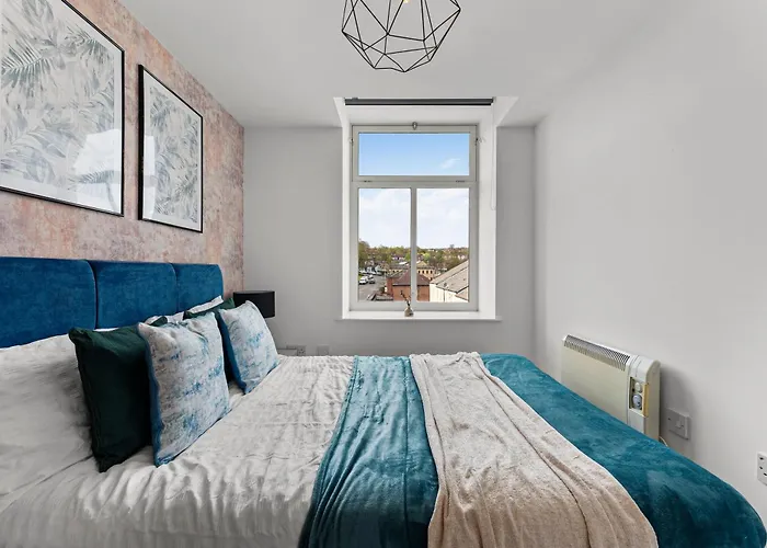 30 Percent Off! Beautiful In Dewsbury - Sleeps 6 *