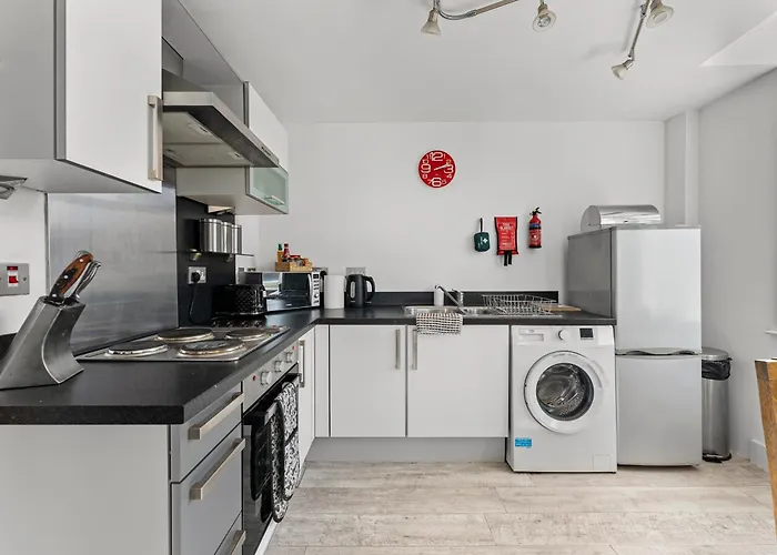 30 Percent Off! Beautiful In Dewsbury - Sleeps 6 Lägenhet *